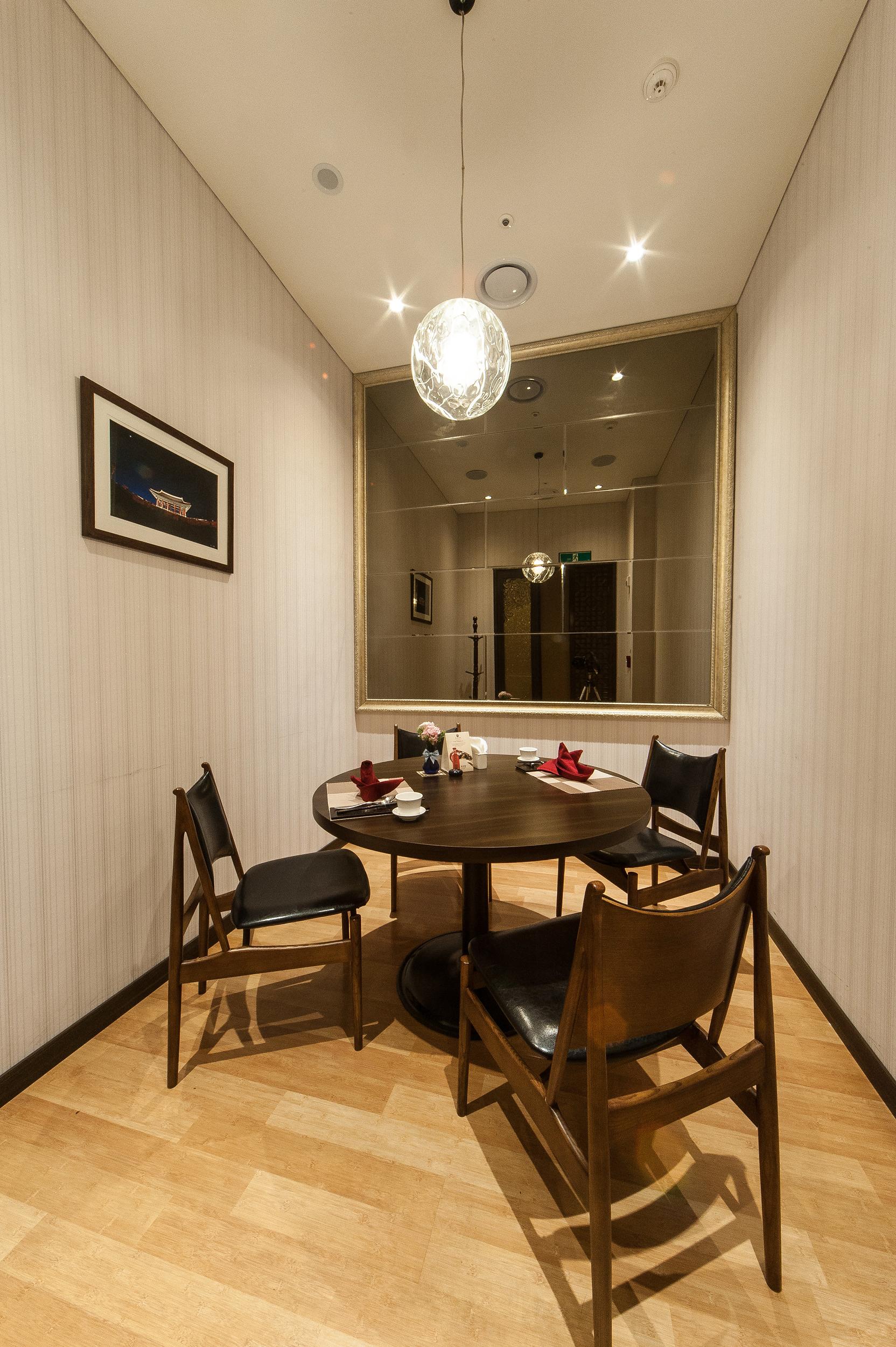 The Riverside Hotel 3*