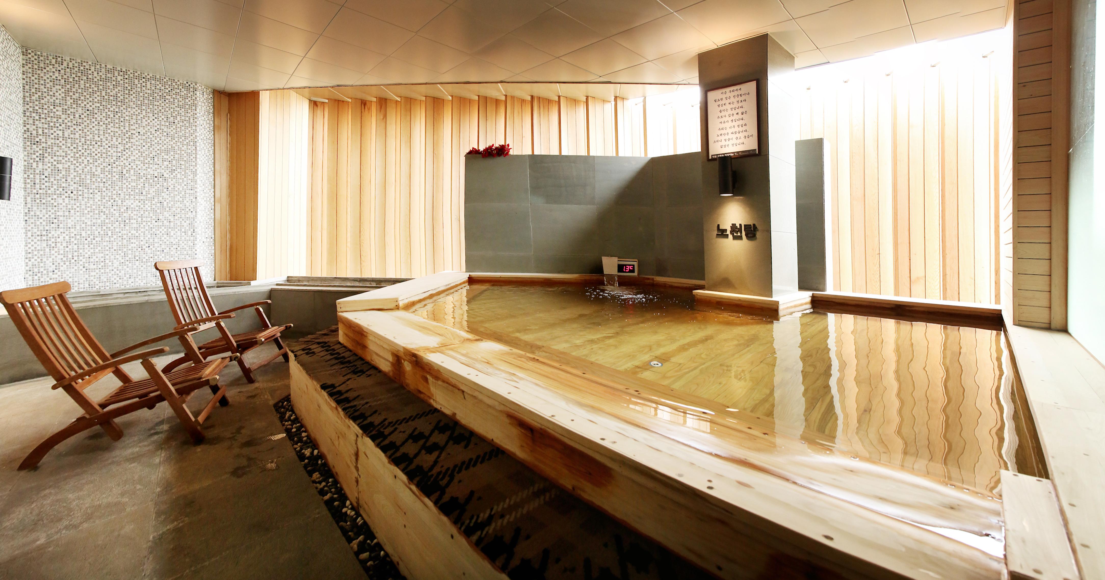 Hotel The Riverside 3*